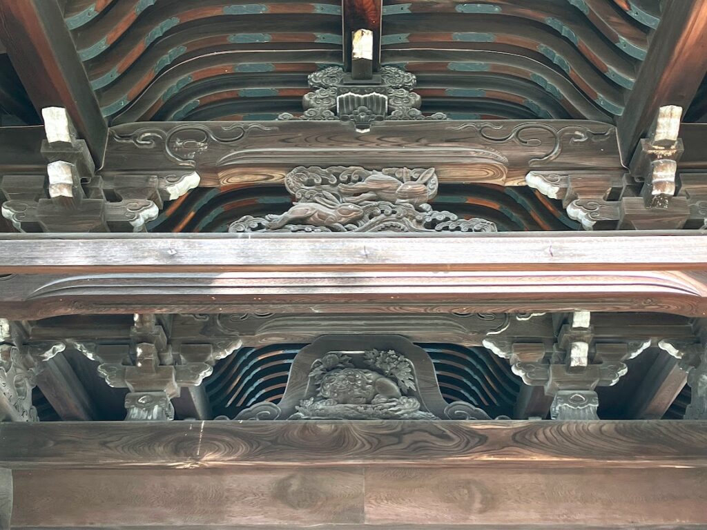 高台寺唐門の蟇股